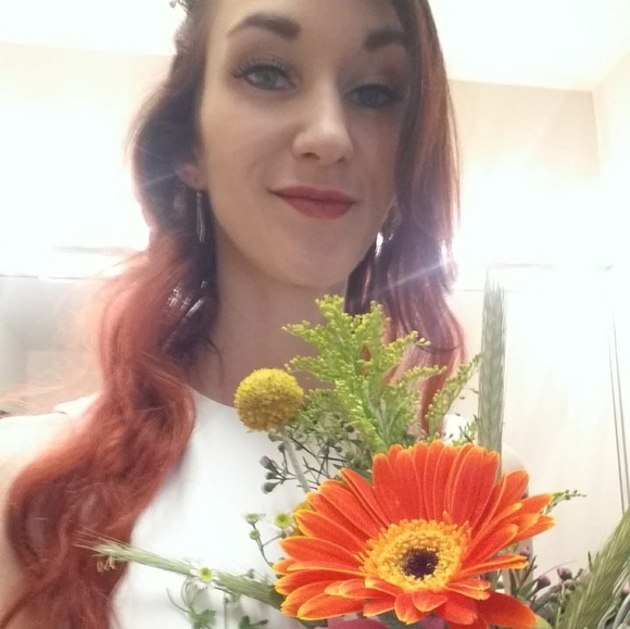 Meet your Posher, Heather - Picture 3 of 4